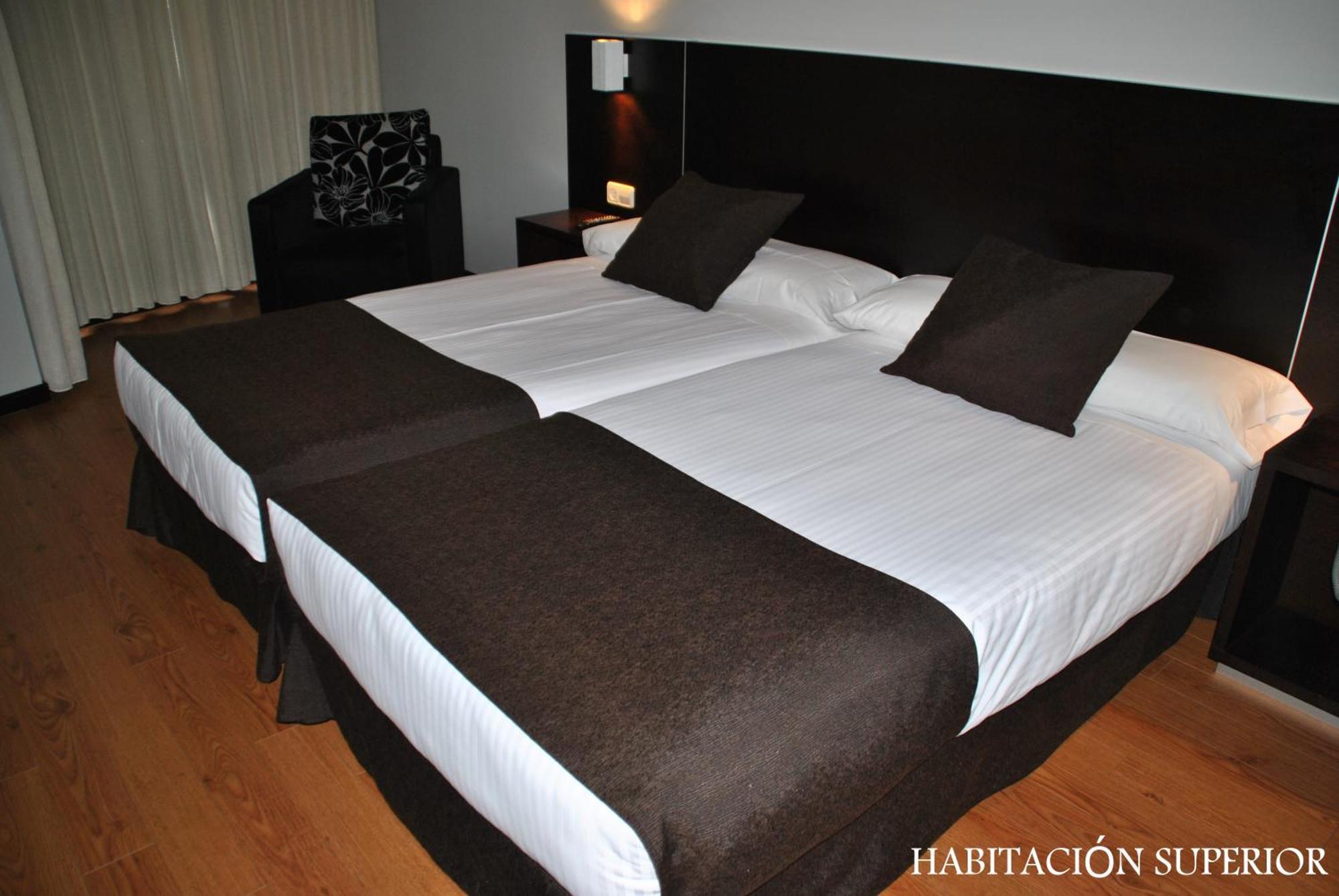 ויגו Hotel Junquera מראה חיצוני תמונה